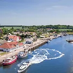 酒店 Ruegenschmiede Vis A Vis Hiddensee 3*