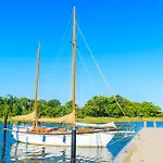 Ruegenschmiede Vis A Vis Hiddensee 酒店 沙普罗德