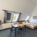 酒店 Ruegenschmiede Vis A Vis Hiddensee 沙普罗德