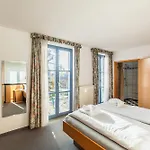 Hotel Zur Alten Schmiede 3*