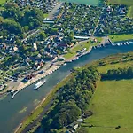 酒店 Ruegenschmiede Vis A Vis Hiddensee 3*