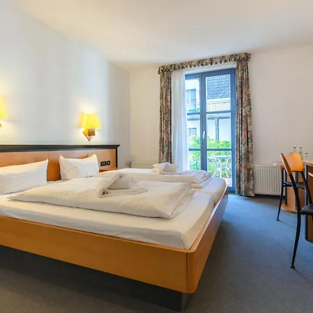 Ruegenschmiede Vis A Vis Hiddensee Hotel Schaprode