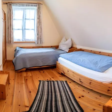 Ruegenschmiede Vis A Vis Hiddensee Szálloda Schaprode