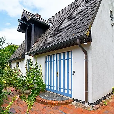 Szálloda Ruegenschmiede Vis A Vis Hiddensee Schaprode
