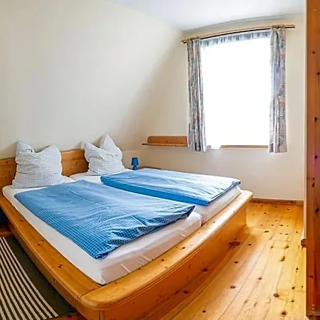 Ruegenschmiede Vis A Vis Hiddensee Schaprode