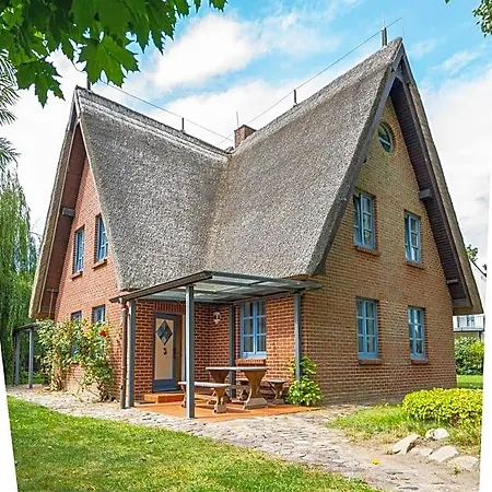 Ruegenschmiede Vis A Vis Hiddensee Szálloda Schaprode