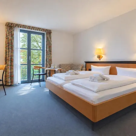 Ruegenschmiede Vis A Vis Hiddensee Hotel 3*