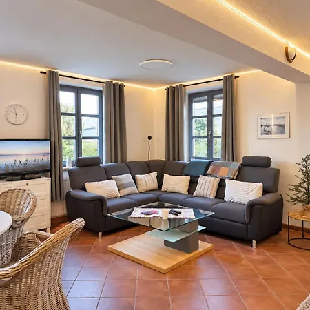 Ruegenschmiede Vis A Vis Hiddensee Hotel Schaprode