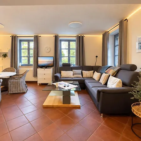 Ruegenschmiede Vis A Vis Hiddensee Hotel 3*